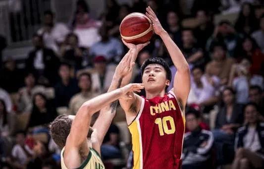 一战打出身价！王俊杰将返美备战NCAA，新赛季担任旧金山大学主力