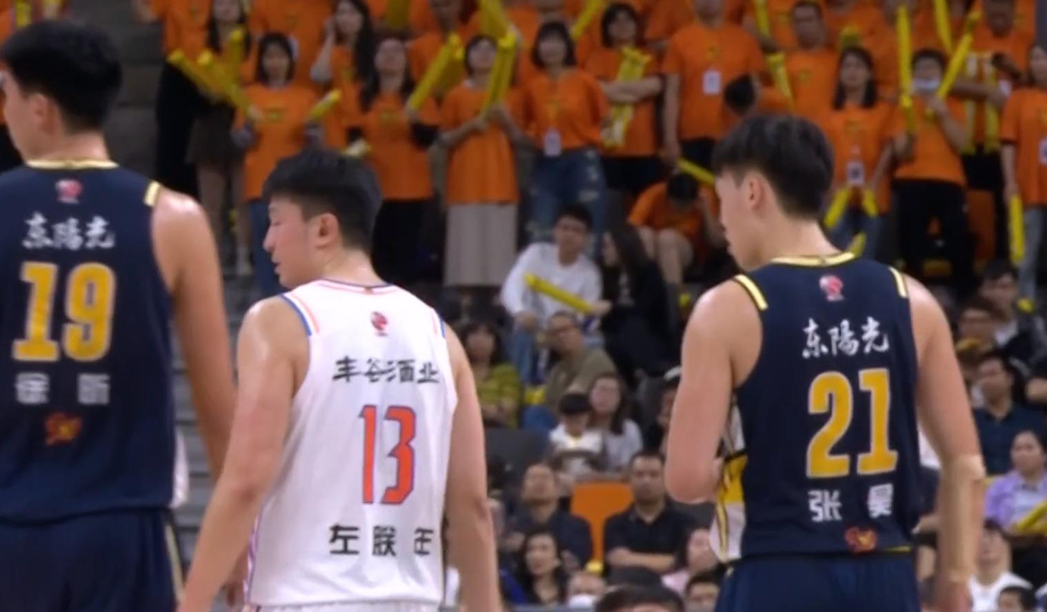 20分8篮板！CBA“暴力锋线”打服杜锋，保送广东队重返总决赛？