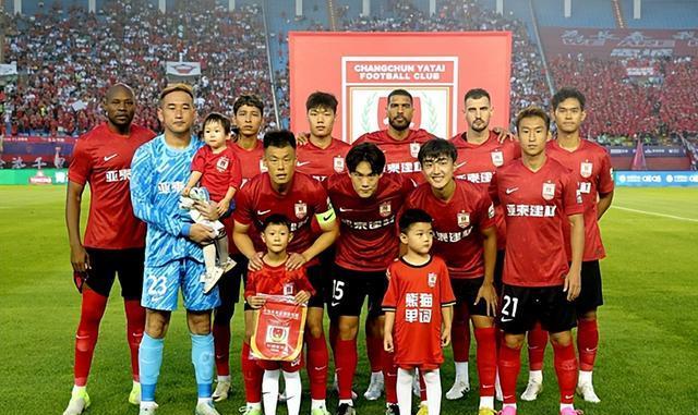 以命相搏！70岁老将合体，中超垫底队逆袭保级？