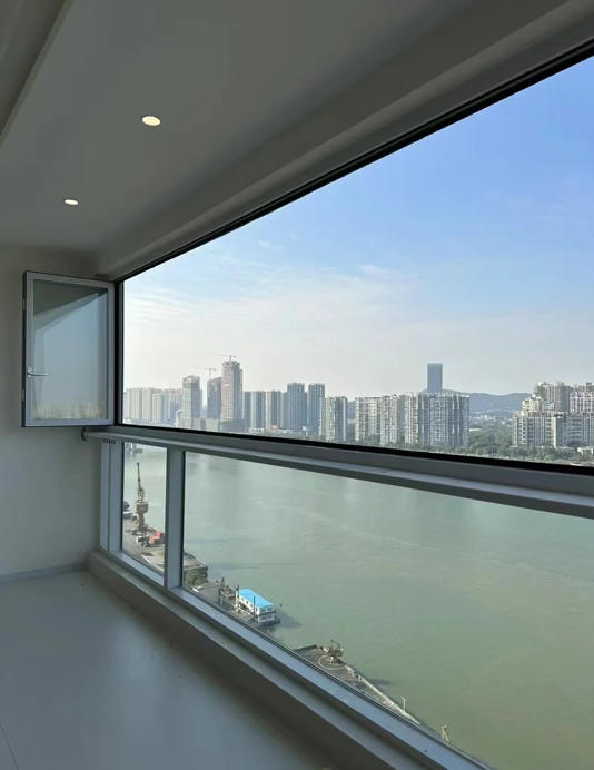 装修最大的坑，就是阳台做“开放式设计”！入住之后，全是缺点