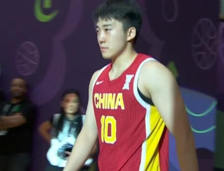 王俊杰决赛不上双泪洒当场！最佳阵容合影仍沮丧 对自己高要求