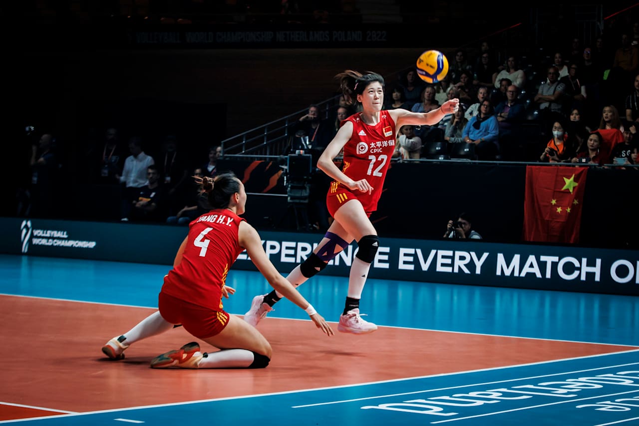 李盈莹14分王云蕗11分 中国女排被FIVB点名 回顾2022世锦赛vs意大利