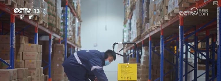 2799.4亿元，增长3.84%！冷链配送需求旺盛 新能源冷藏车成冷链运输“主力军”