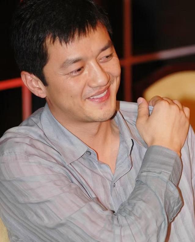 从“破产”到赚70亿，李亚鹏逆袭人生，他咋做到的？