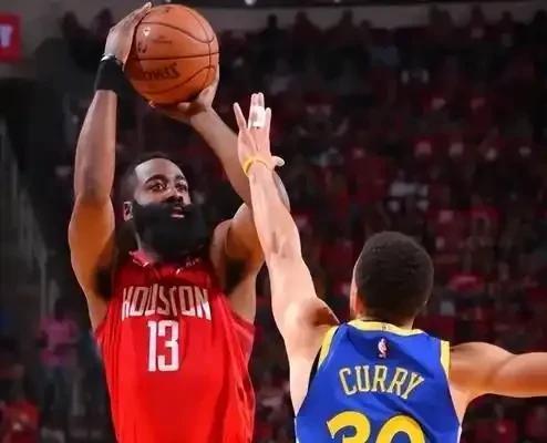 NBA球星哈登是历史上唯一单赛季2000分且助攻转化2000+得分球员！