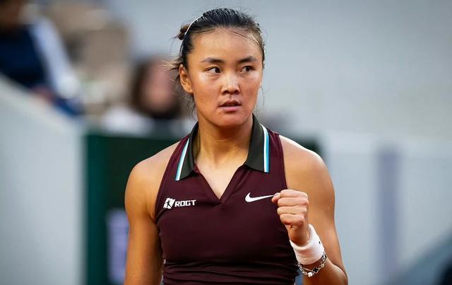 2-1！0-2！中国金花喜忧参半，3人晋级，3人出局，王欣瑜强势冲冠