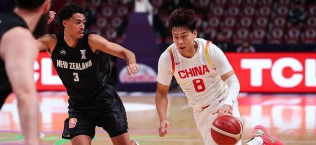 中国男篮登上新闻联播，这么多年了，又看到越来越好的中国男篮了