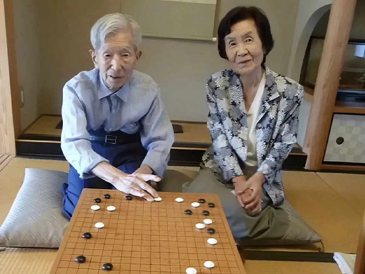 世界最年长棋手98岁杉内寿子宣布退役 日本棋院将授予她九段