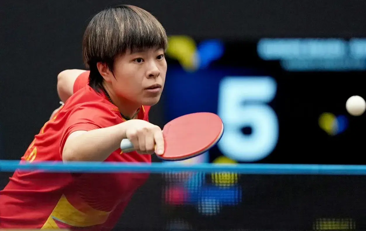 女单16强决出八席！国乒两人被淘汰，王曼昱速胜，王艺迪3-0横扫