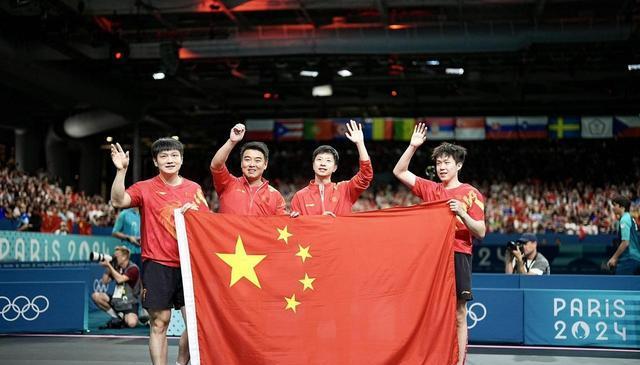 国乒男队3人出局第2天，球迷刷屏怀念樊振东：只有他可以拯救危局
