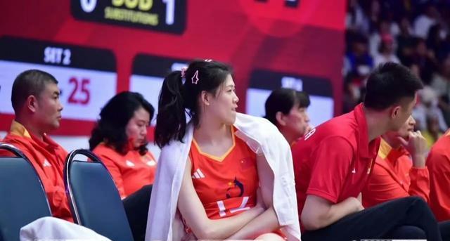 中泰友谊赛检验阵容！李盈莹定位已清晰，高意进攻亟待突破