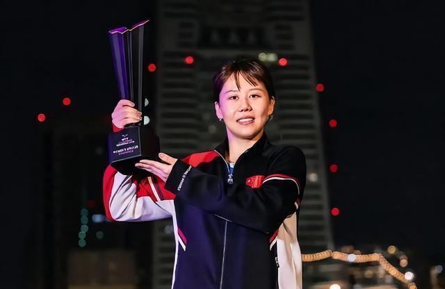中国女乒大捷！3-0、3-0、3-0、3-1，王曼昱、王艺迪4将晋级冲冠