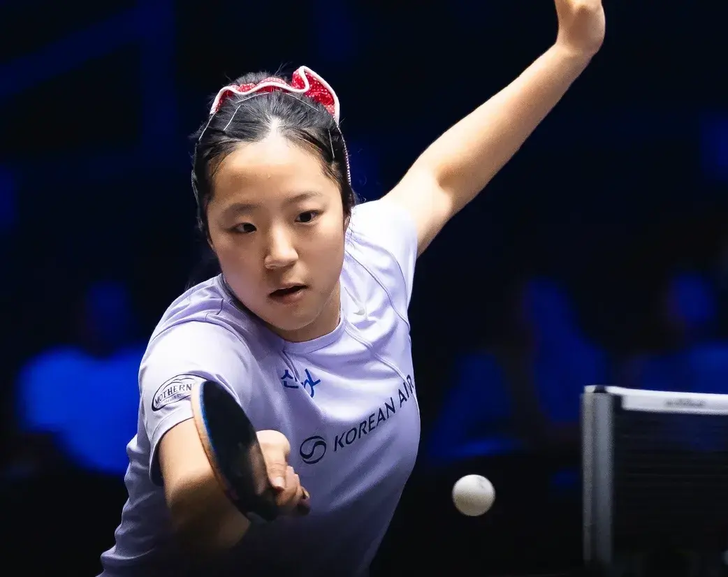 瑞典大满贯:早田希娜3:0申裕斌晋级16强，下一轮或再战孙颖莎