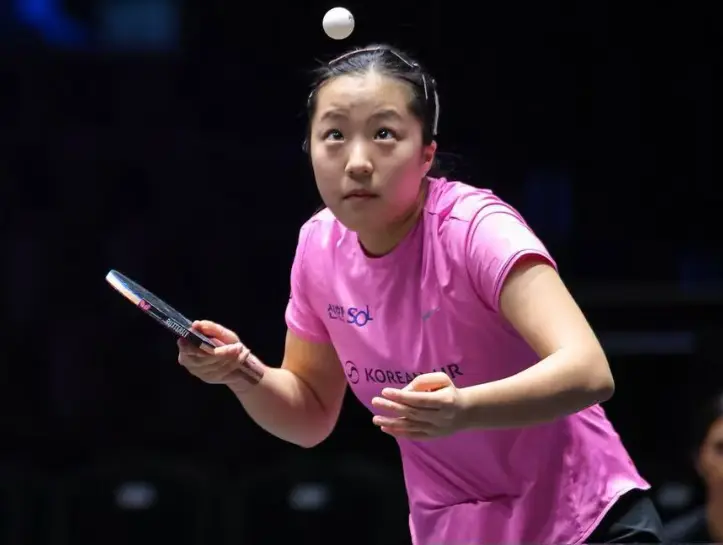 瑞典大满贯：张本智和打疯了！狂轰11-1晋级，早田希娜横扫申裕斌