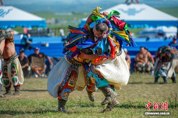 （寻味中华｜非遗）蒙古族搏克：摔跤之力在腰，决胜之智在心
