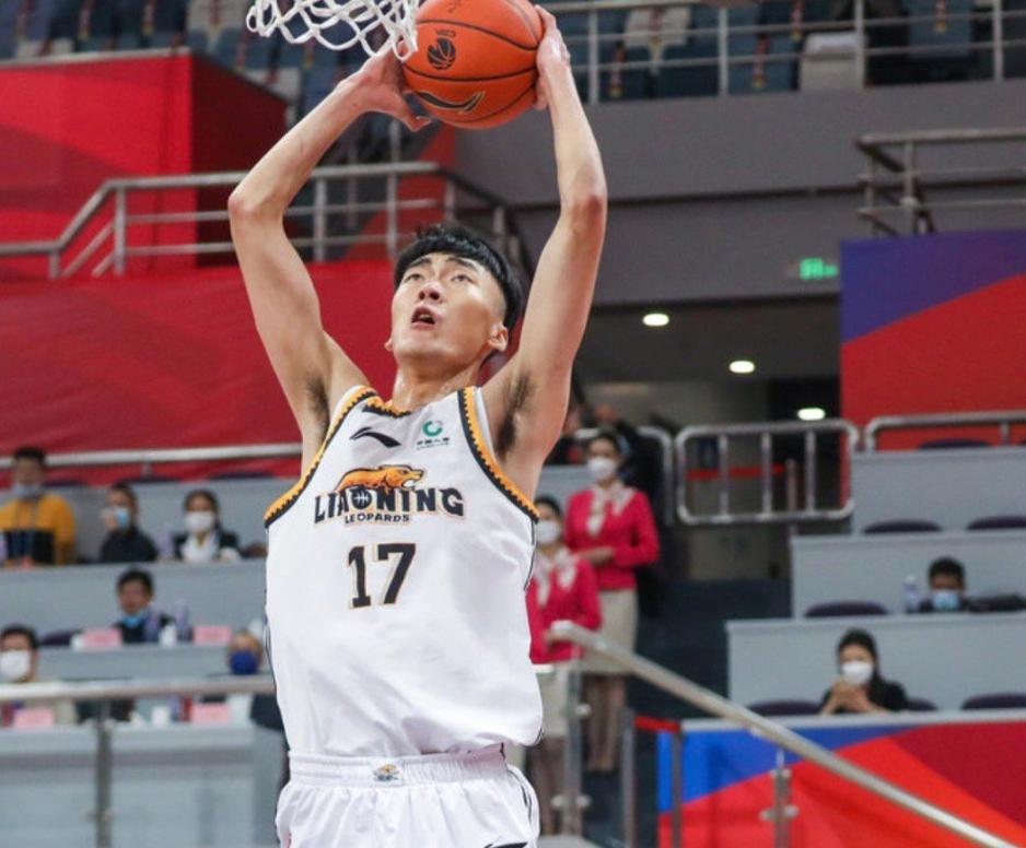 CBA重磅交易！辽篮2换1引进顶级锋线，杨鸣要打乱争冠格局？