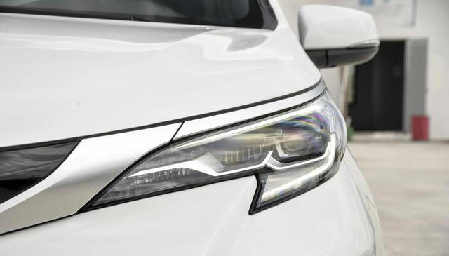 曾排队提车，如今降6万多，长近5米2，2.5L混动+四驱，油耗4.95L