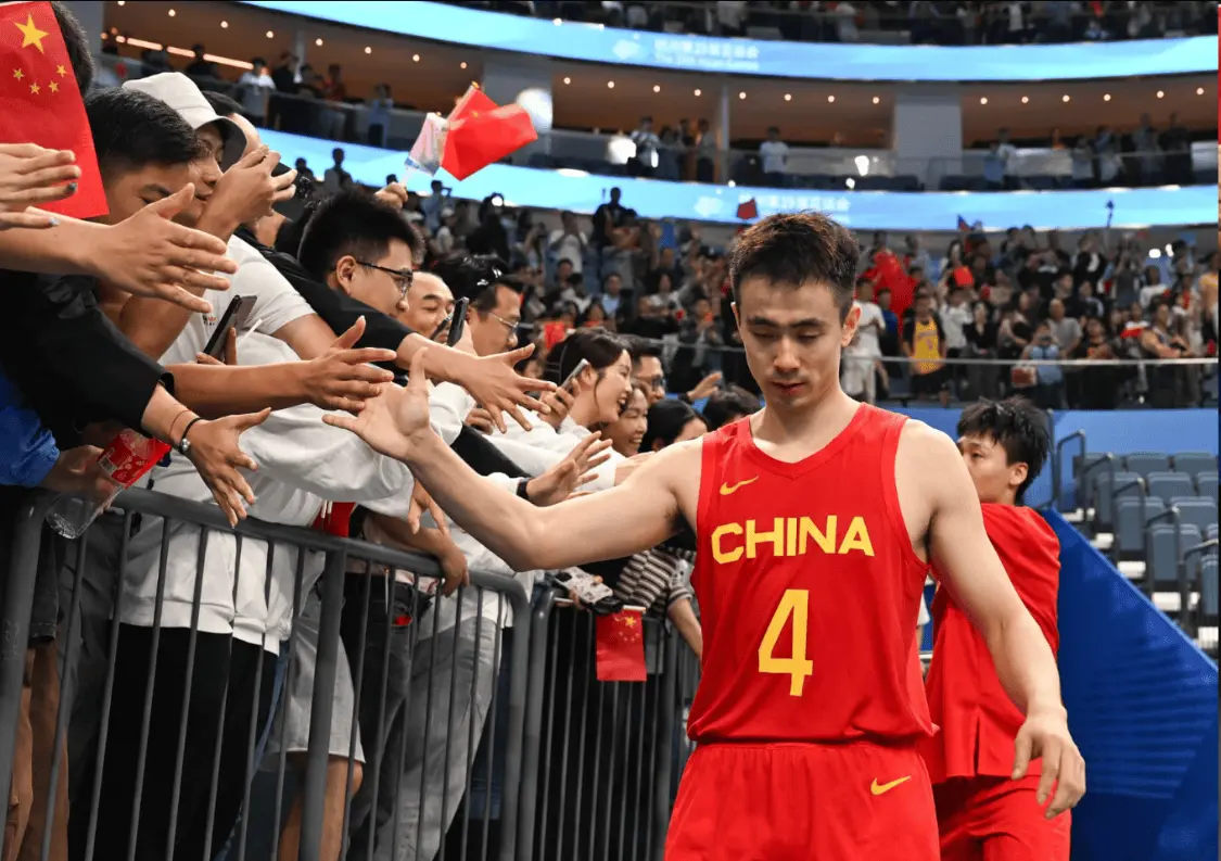 赵继伟还能重回国家队吗？他能取代谁？球迷两句话调侃却道出真相