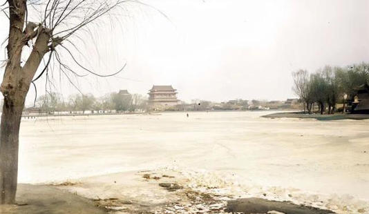 老北京什刹海110年前啥模样？没自来水全靠井，生活却超有味