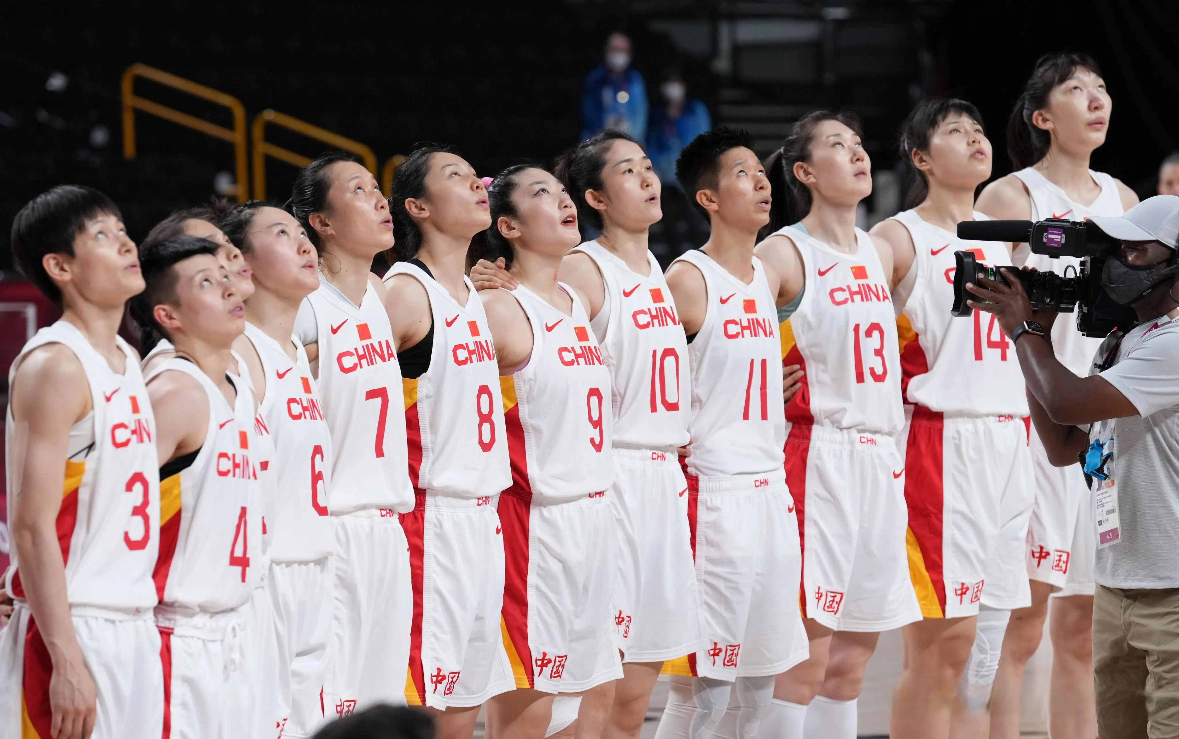 女篮首场集训结束！人员不齐，热身赛对手确定，网友：不如四川队