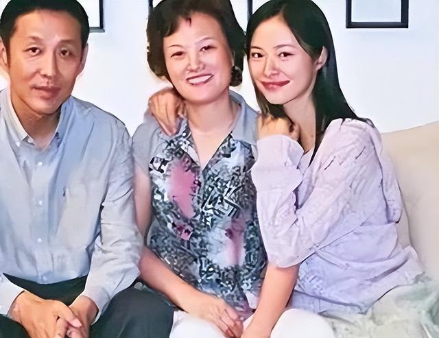 藏了40年的爹竟是陈道明！不拼爹不炒作，原来她这么优秀