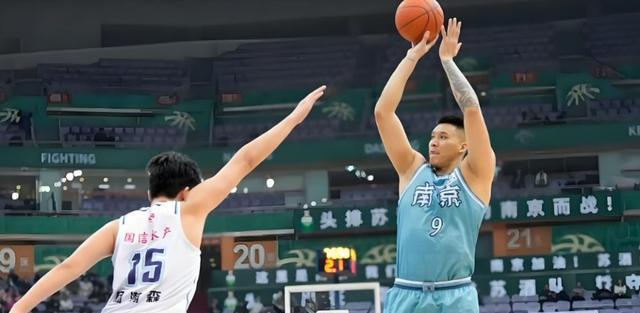 自宣离队！广东旧将做出决定 被传将加盟一支北方球队
