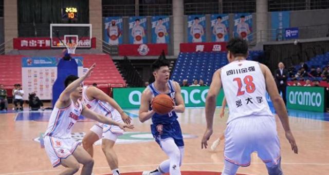 宏远三消息！徐昕将加盟青岛，黄明依被交易，大外援大致确定
