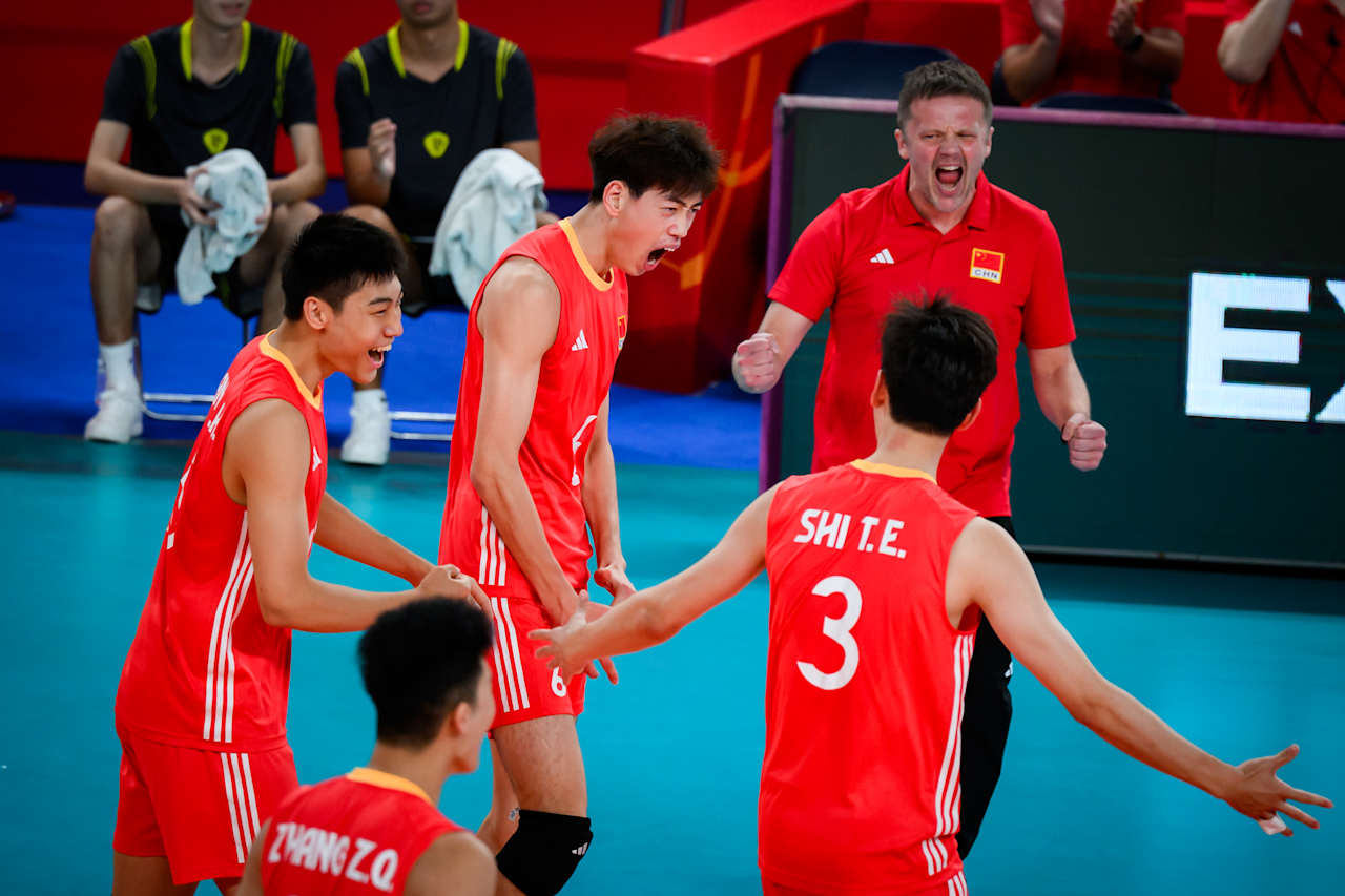 主场开门红！中国男排战胜土耳其 李海狂砍26分 王泊涵攻防俱佳