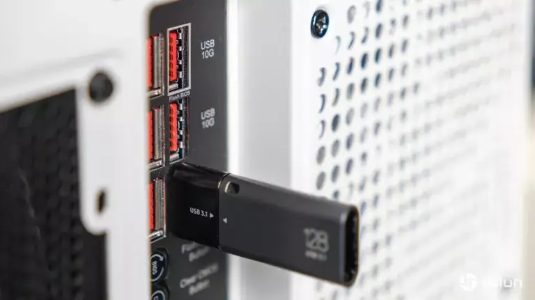 红色USB接口大揭秘不同颜色背后的隐藏功能