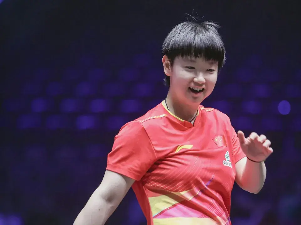 孙颖莎横扫早田希娜，大藤沙月零封朱雨玲，王曼昱和陈熠险胜晋级