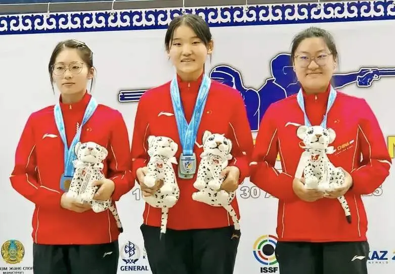 祝贺！中国队亚锦赛掀夺金狂潮，多人取得突破，女队打破世界纪录