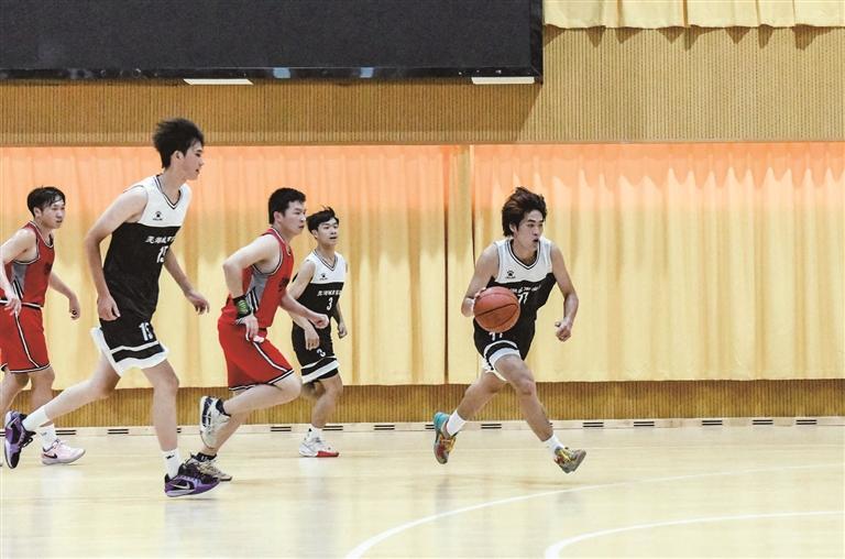 市第十五届运动会于8月至11月举行