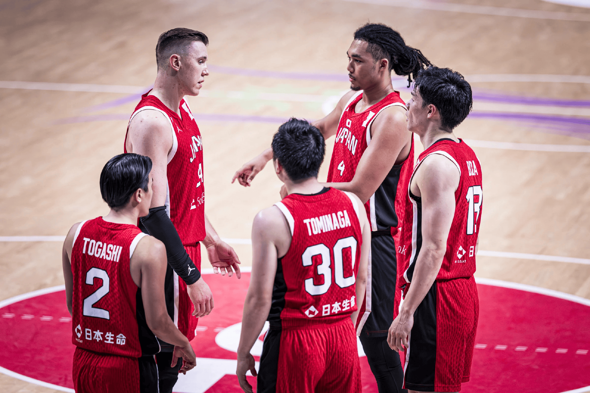 媒体人：日本多名球员缺席亚洲杯，透露球队傲慢与管理问题