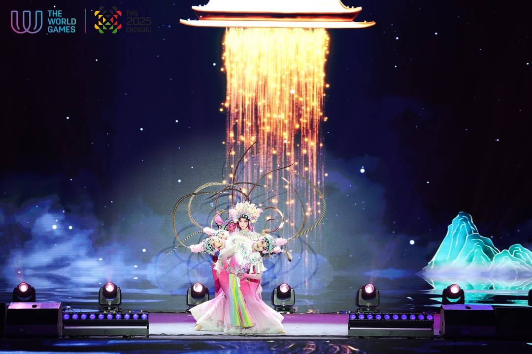 世运广场正式启幕 解锁体育碰撞巴蜀文化核心“玩法”