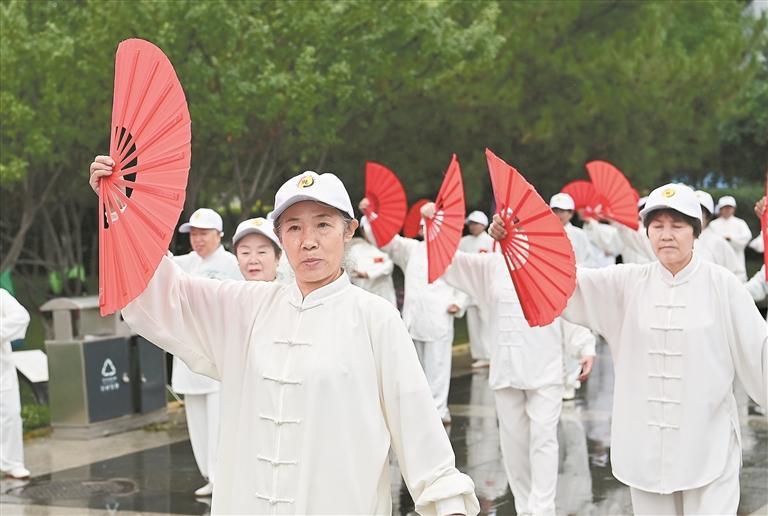 参与全民健身 乐享运动健康