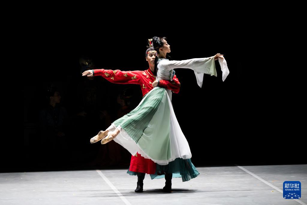 民族舞剧《红楼梦》亮相香港