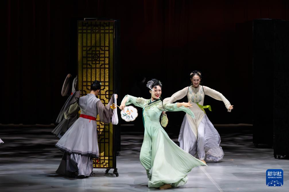 民族舞剧《红楼梦》亮相香港