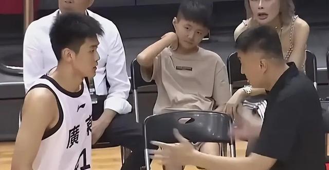广东迎夏联开门红，上海加速2米11内线转会谈判，王奕博加盟青岛