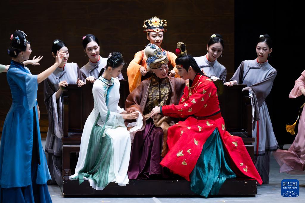 民族舞剧《红楼梦》亮相香港