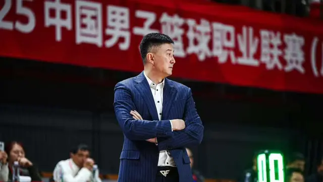 广东宏远7分险胜！拒绝大逆转，王洪泽14分7篮板，张文逸24分