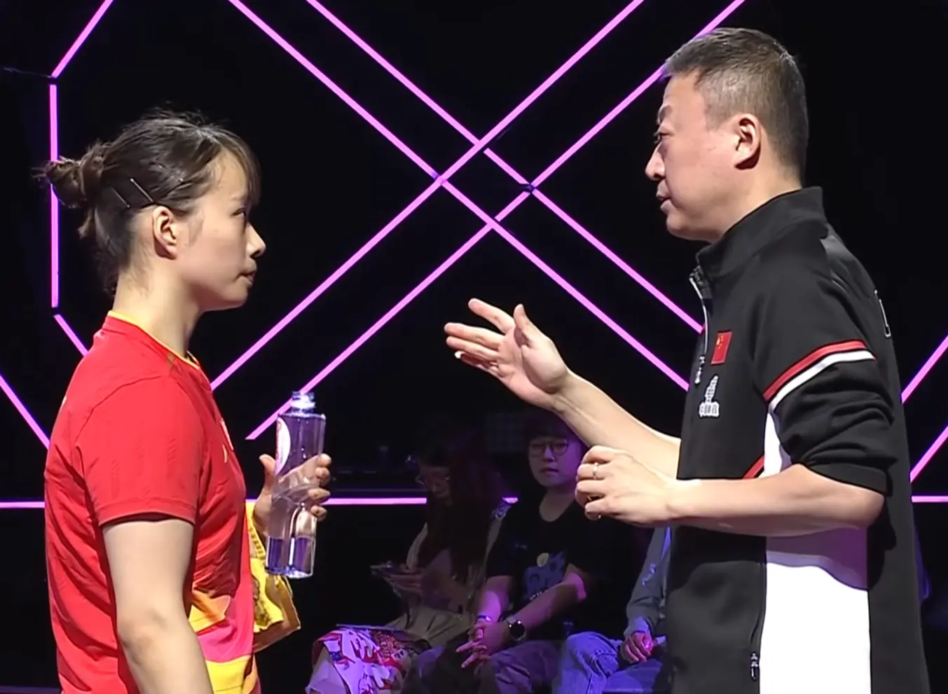 WTT横滨赛：国乒非主力“抗日”成功！石洵瑶3-2险胜伊藤美诚