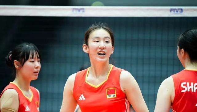 中国女排3-0多米尼加，球员评分：3人出色，2人表现不佳，3人及格