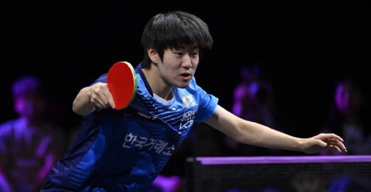 横滨冠军赛：王楚钦3-0韩乒小将，男单八强产生四席，国乒仅一位