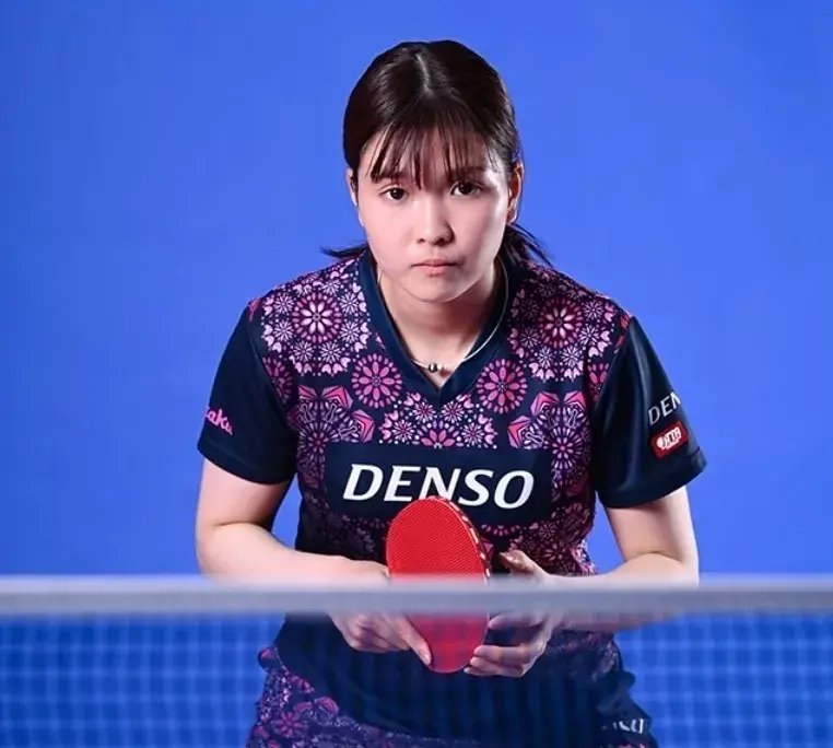 不愧“世界女王”！孙颖莎逆转击败世界第一削，国乒6女闯进8强！