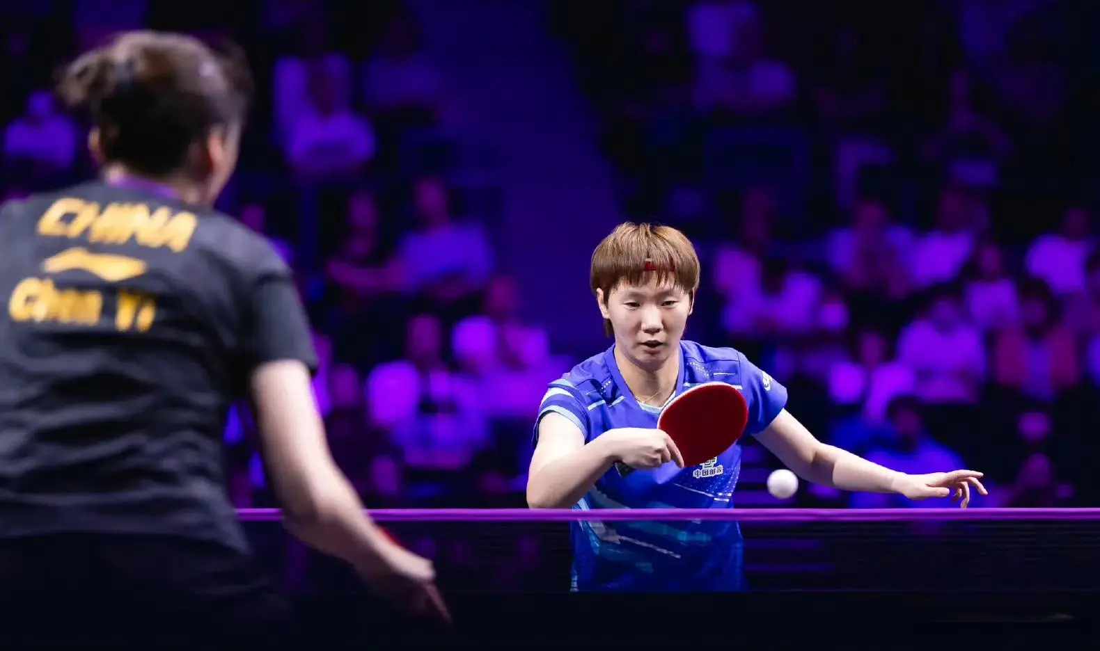 全是爆冷！男乒世界第一林诗栋被淘汰，世界第二王曼立2-0被逆转