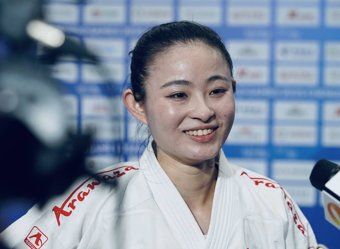 又美又能打！龚莉夺得成都世运会空手道女子组手61公斤级金牌