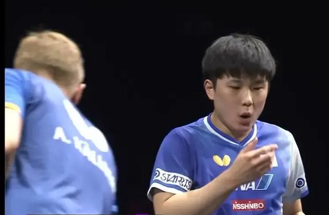 WTT横滨赛：劲敌大获全胜！张本智和打疯了，3-0横扫瑞典名将