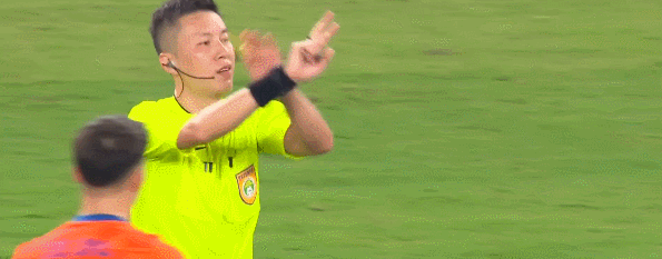 中超|泰山2-1亚泰 卡扎连场破门高准翼直红
