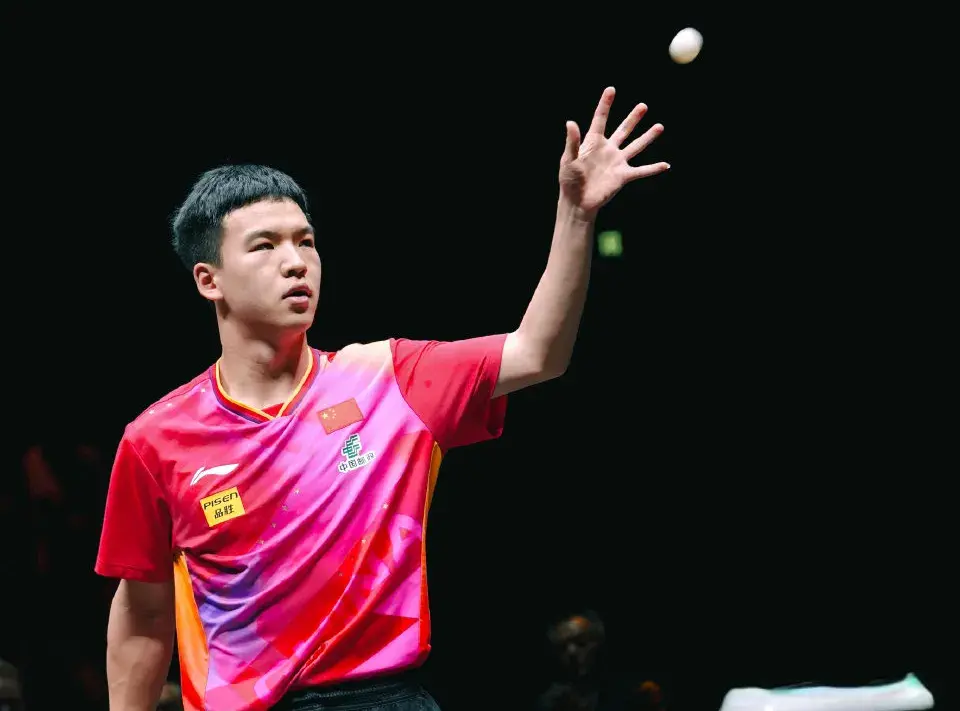 张本智和击败向鹏，孙颖莎击败大藤沙月，都很有把握