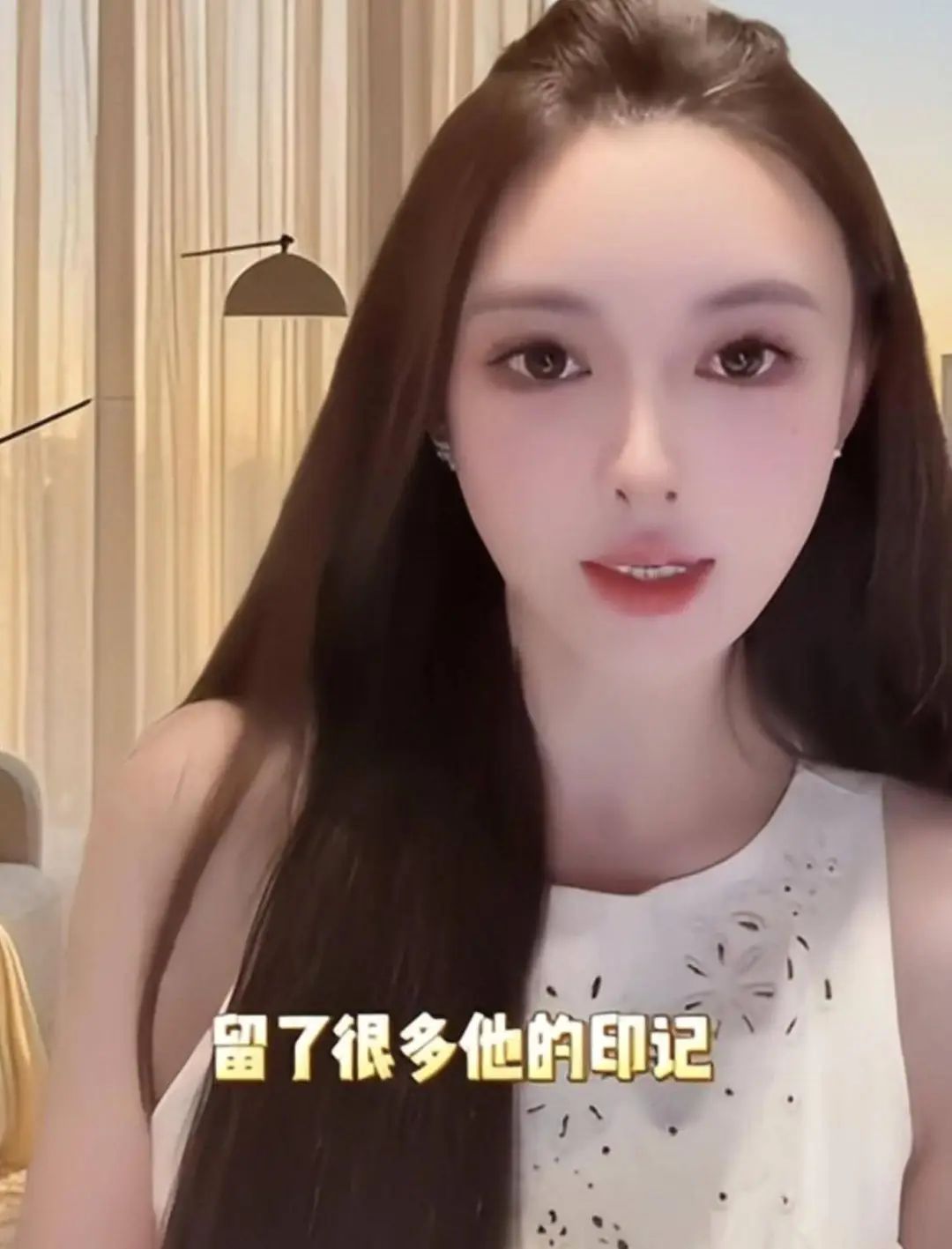 同样是伴侣名气不般配，把黄轩，黄晓明，许嵩一起比，差距出来了!